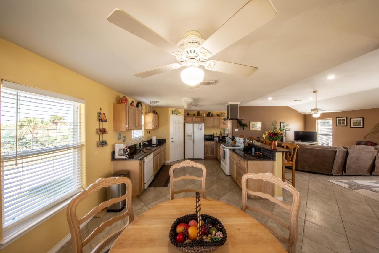 Relax At Our Beach Haven - Pet Friendly Galveston Buitenkant foto