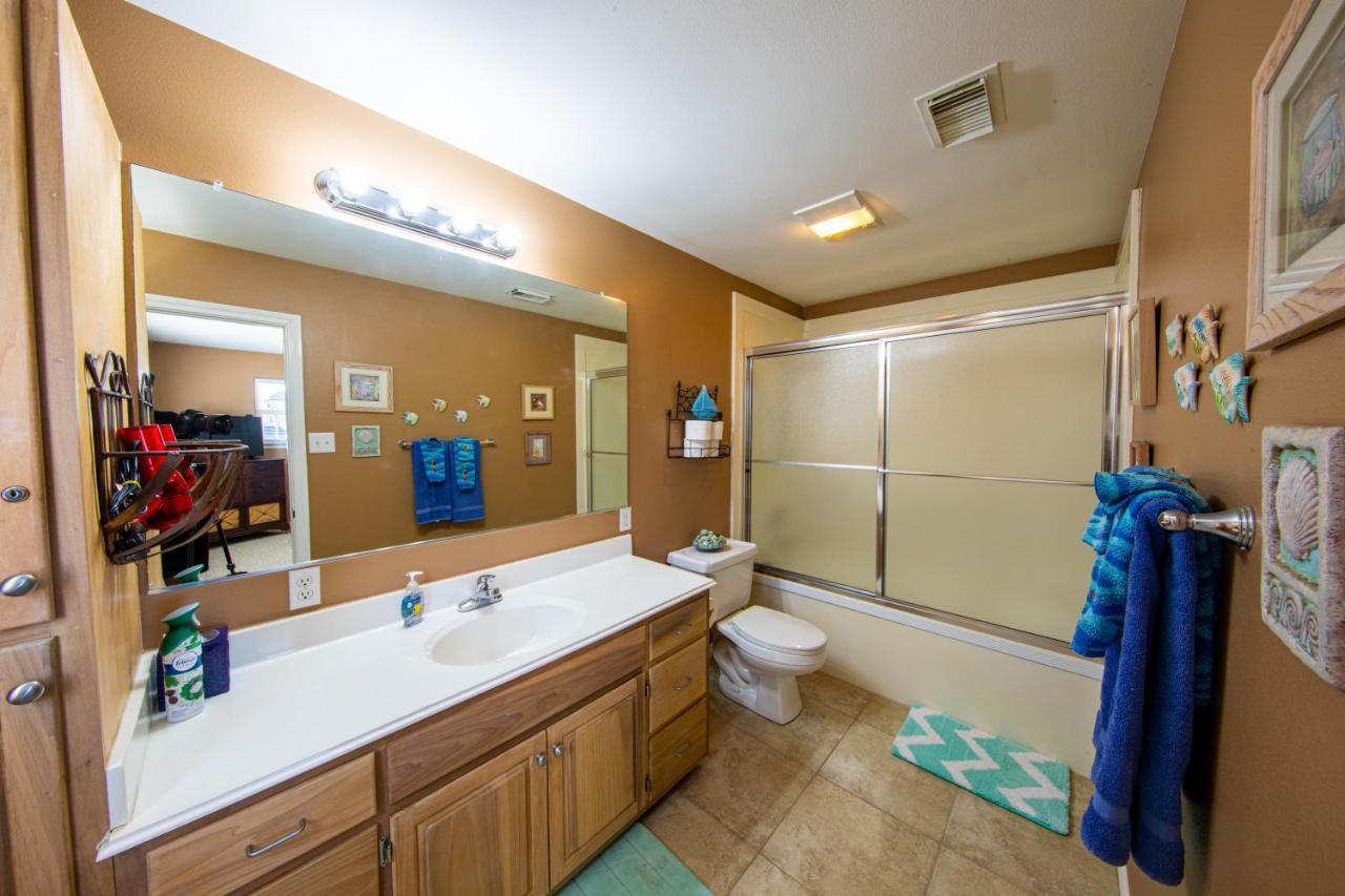 Relax At Our Beach Haven - Pet Friendly Galveston Buitenkant foto